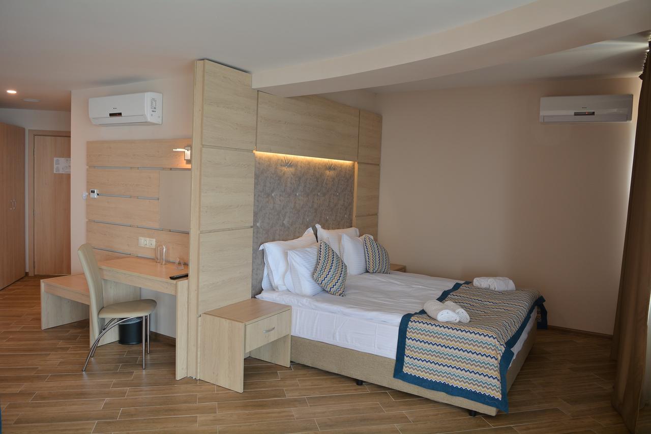One-Bedroom Suite Balcony SPA Beach Access