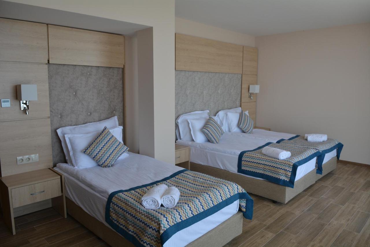 Family Room Balcony SPA Beach Access